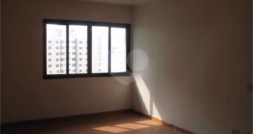 Apartamento-São Paulo-SANTANA | Ref.: REO697585