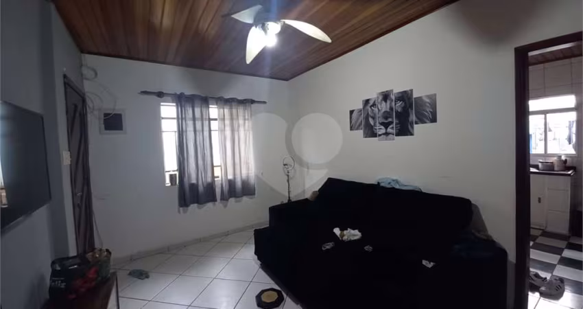 Casa na Vila Gustavo para investimento com 2 residencias