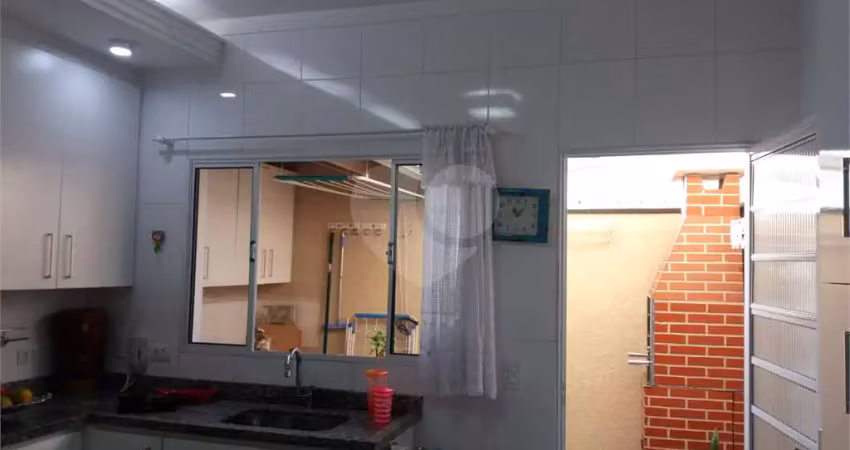 Casa em condomínio fechado com 2 quartos à venda na Rua Márcio Humberto Gandolpho, Santana, São Paulo