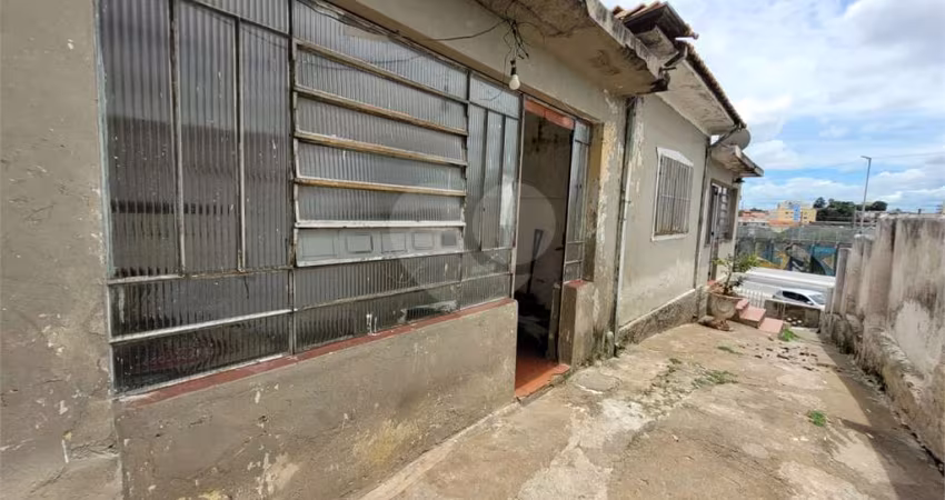 SOBRADO COM 175 M² EM ARTUR ALVIM