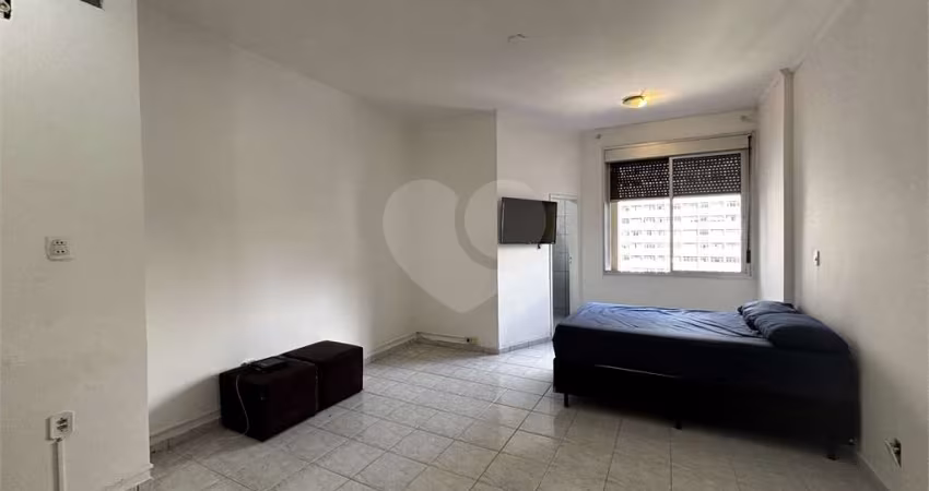Studio de 29 m², que pode ser utilizado como moradia ou escritório no Centro - SP