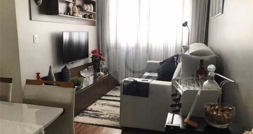 Apartamento todo reformado