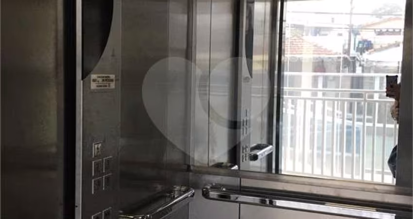 Perto do Metro. Planta permite dois quartos Garagem. Elevador