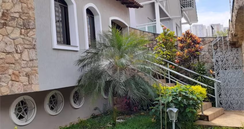 Sobrado na Vila Rosália, terreno 10x30