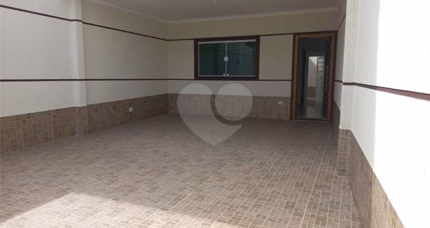 Sobrado novo Vila Maria