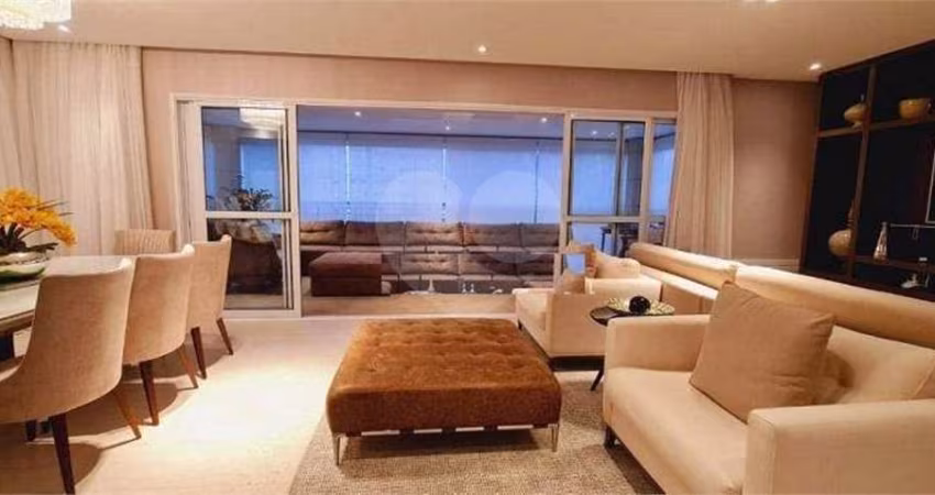 Apartamento em Santa Terezinha de Alto Padrão 264 m² 4 suítes 5 Vagas Varanda Gourmet Lazer Total
