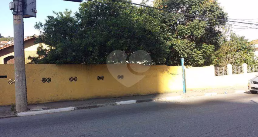 Terreno com 1000 metros em avenida de grande movimento em local muito valorizado para fazer prédio!
