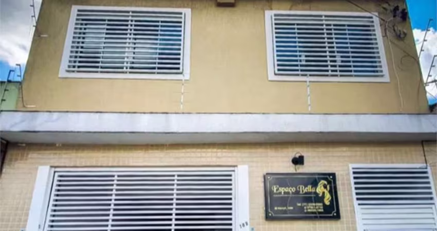 CASA PARA RESIDENCIA E COMÉRCIO