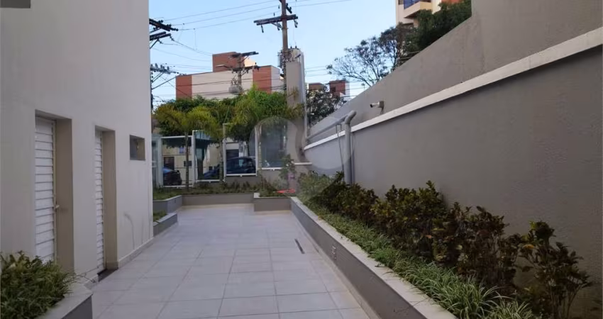 Apartamento próximo a Avenida Santa Inês com 3 dormitórios e 2 vagas