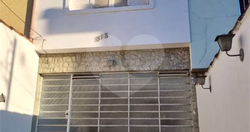 Encantador  sobrado  2  dormitórios  com  edícula!