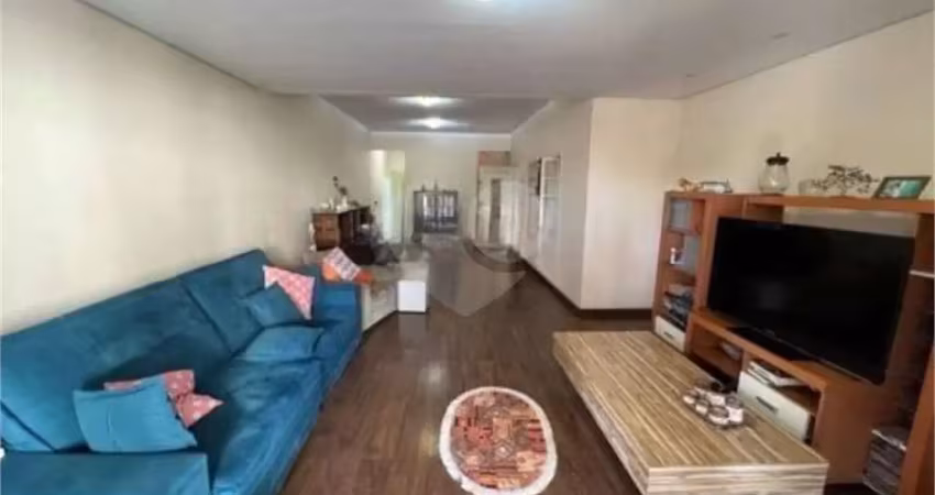 Sobrado a venda, 3 suítes, varanda, quintal, cozinha com copa, 1 vaga, freguesia do ó