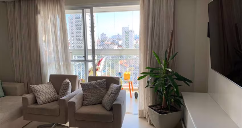 Apartamento com 91m² 3 dormitórios sendo 1 suíte 2 vagas de garagem