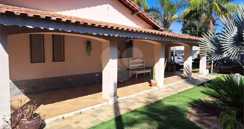 Casa com 4 quartos à venda na Fazenda Velha Pinhalzinho, Centro, Pinhalzinho