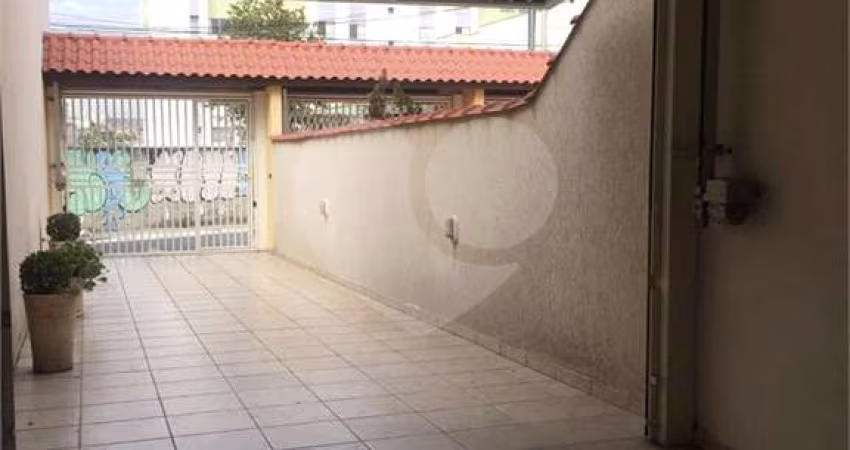 Sobrado com 180 m² à venda na Penha