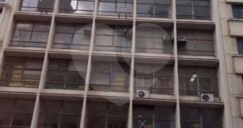 Sala Comercial Com 100 Metros de Área Útil no Centro Ao Lado da Viaduto do Chá e Metrô Anhangabaú!!!