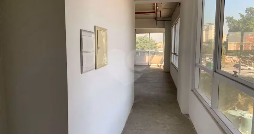 Sala comercial à venda na Avenida Anápolis, Alphaville, Barueri