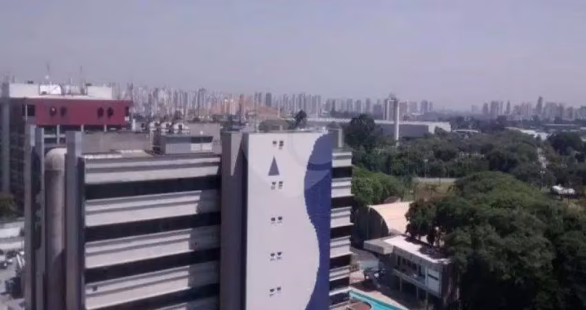 Sala comercial à venda na Rua Voluntários da Pátria, Santana, São Paulo