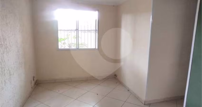 Excelente Apartamento na Vila Albertina na Avenida Maria Amália