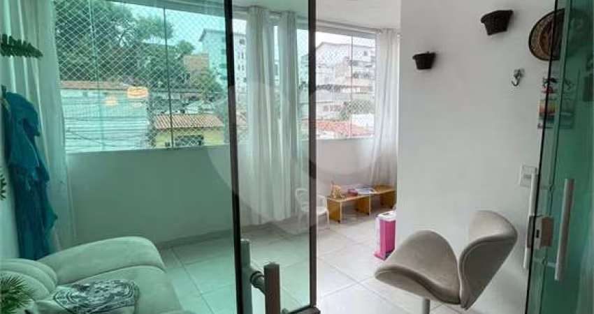 Imóvel no Mandaqui, próximo a Voluntários da Pátria e a avenida Santa Inês, com 2 dorms e vaga.