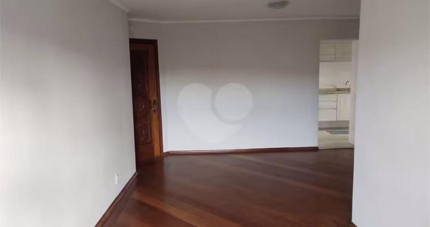 AMPLO APARTAMENTO COM LAZER