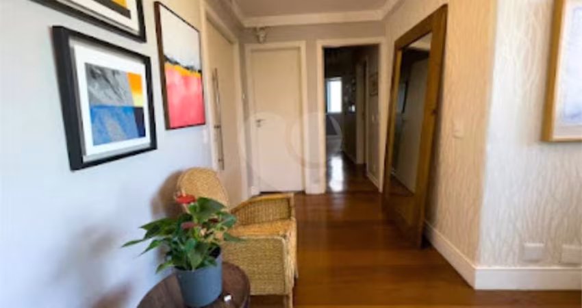 Apartamento em perdizes, 184m2 com 3 dormitórios, totalmente reformado e ótima conservação