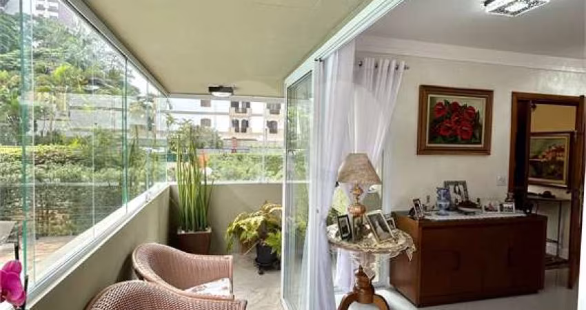 Apartamento alto padrão, 180 metros,   4 dormitórios  3 suítes com varanda , 4 vagas e depósito