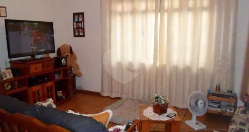 Casa com 3 quartos à venda na Odete Carvalho Caielli, Água Fria, São Paulo