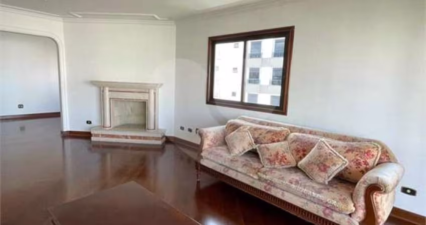 Apartamento alto padrão com 206 m
