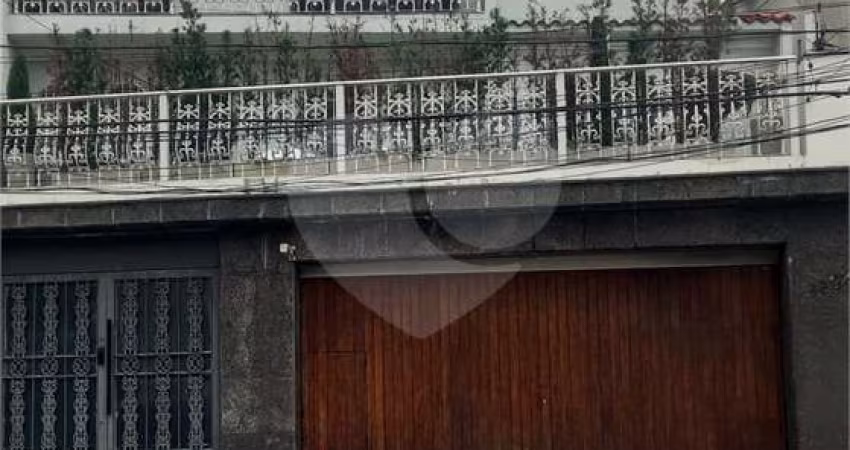 Casa a venda na Aveninda Leoncio de Magalhães