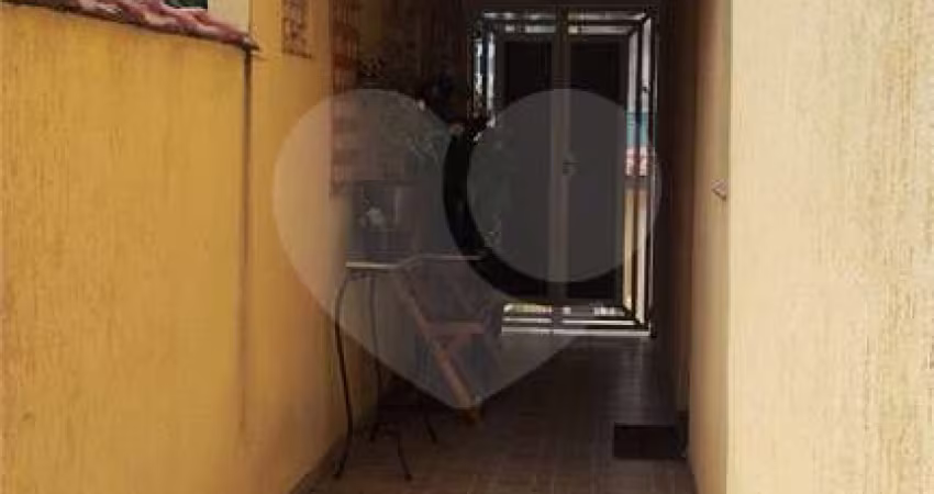 Sobrado no Bairro do Limão com 03 suítes e 05 vagas com area gourmet