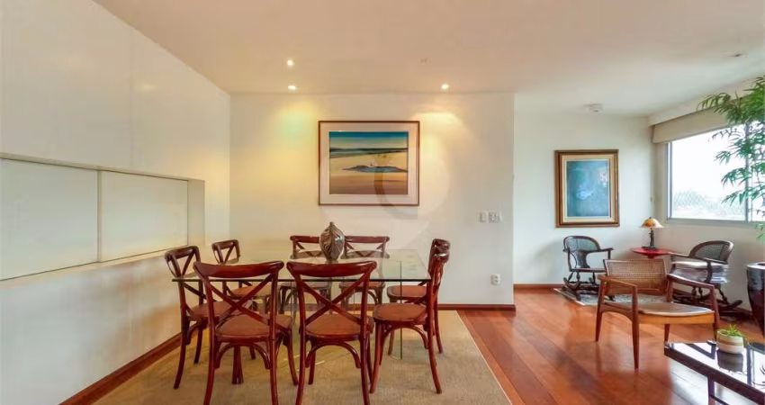 APARTAMENTO À VENDA COM 126M2 - 3 QUARTOS - 2 VAGAS EM PINHEIROS.