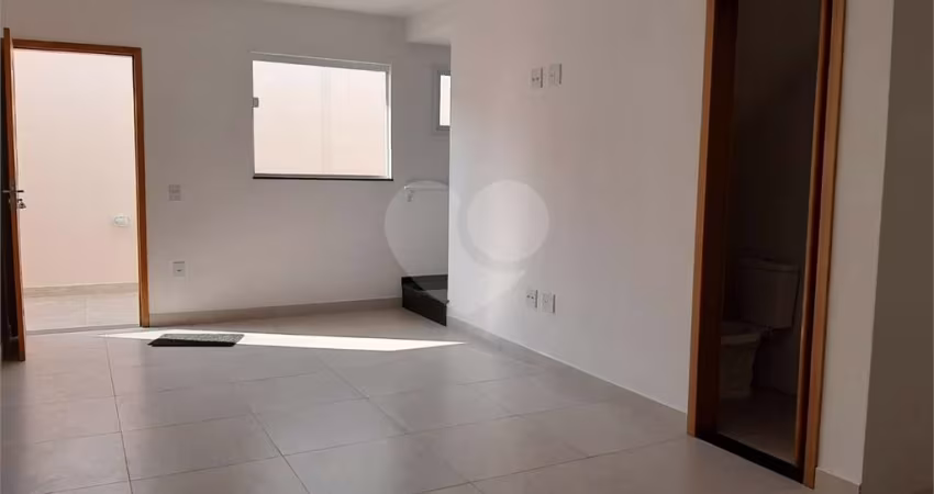 Sobrado novo em condominio fechado na Penha