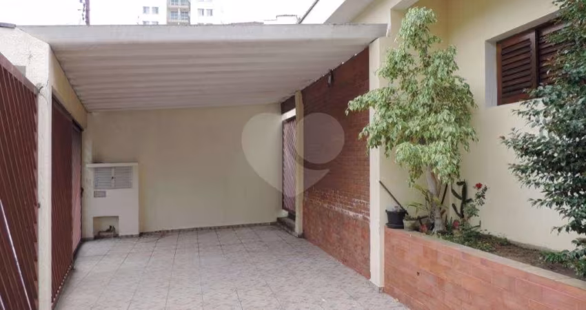 Casa Térrea Rua Fechada
