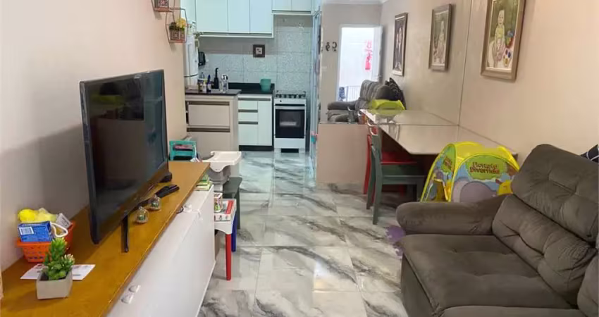 Casa em condomínio fechado com 2 quartos à venda na Rua Capricho, Vila Nivi, São Paulo