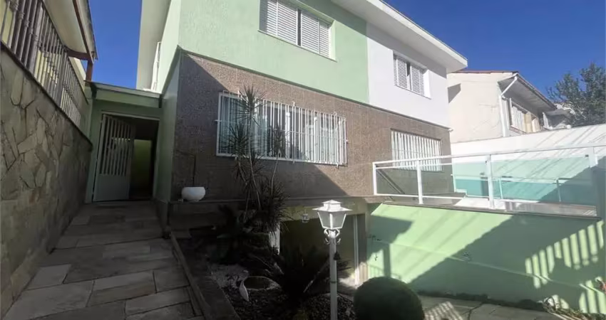 Sobrado com 3 dormitórios, 3 vagas próximo do metrô Tucuruvi - Zona Norte - SP