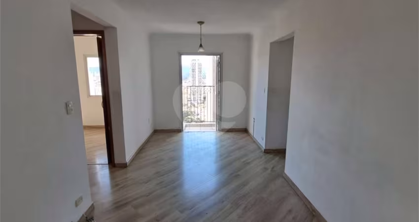 Apartamento à Venda 58m²| 2 Dormitórios| Sala para 2 Ambientes| 1 Vaga| Varanda em Santana