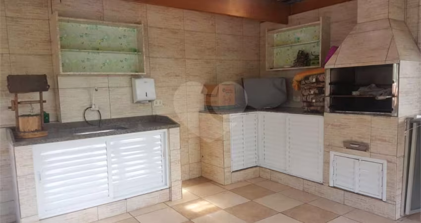 Casa térrea no Jardim Lallo - 3 dorm sendo 1 suíte, 2 vagas - Documentação ok