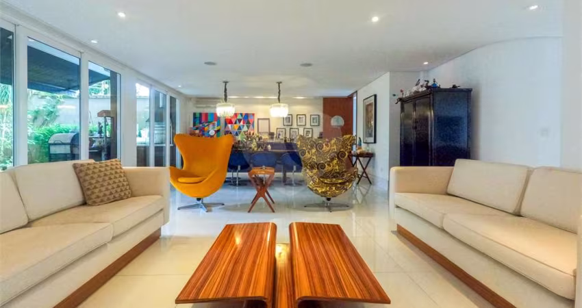 CASA Á VENDA COM 4 QUARTOS - 4 VAGAS - 574M2 AT EM ALTO DE PINHEIROS.