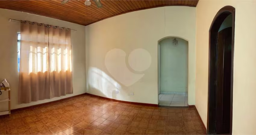 Casa à Venda com 120 m² | 2 Dormitórios | 3 Banheiros | Próximo ao Metrô Belém