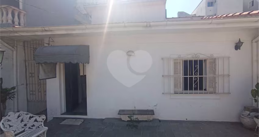 casa terrea com tres quartos sendo tres suites uma vaga  tucuruvi