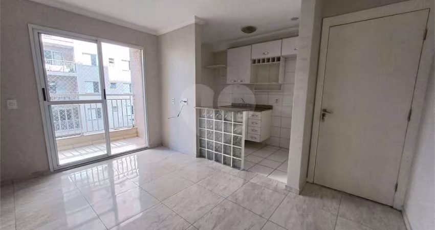 Apartamento á venda - Vila Guilherme - 2 Dormitórios, 1 suíte,  vaga e Lazer completo.