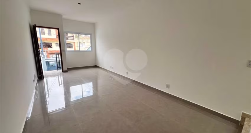 Oportunidade Imperdível no Mandaqui – Sobrado Novo e Sofisticado!