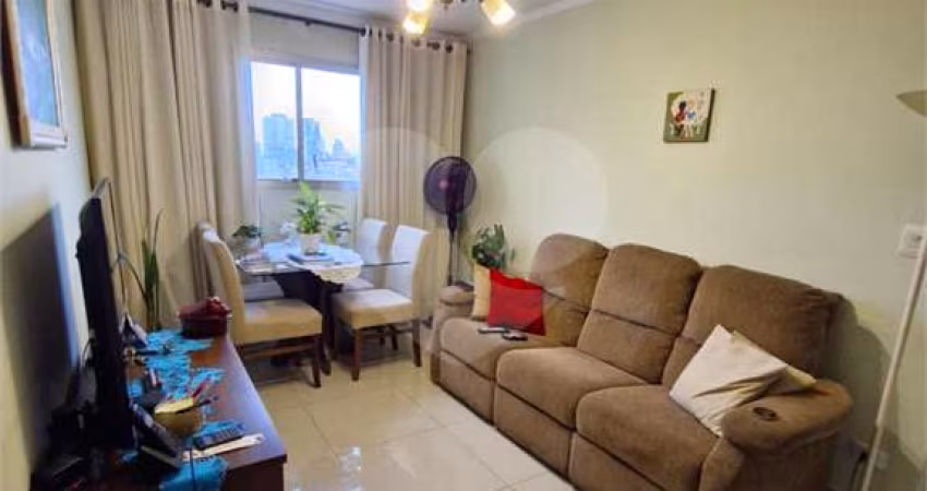 Apartamento recém reformado no Tucuruvi com 2 amplos dormitórios.