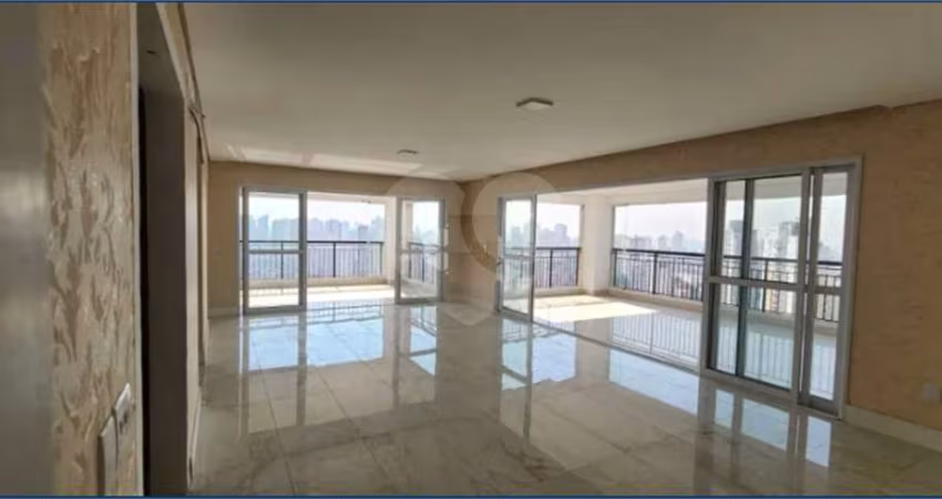Apartamento à Venda em Santa Teresinha | 4 Suítes | 264 m² | 5 Vagas | Lazer e Segurança!!