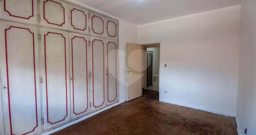 Apartamento à venda oportunidade única para reforma no Itaim Bibi
