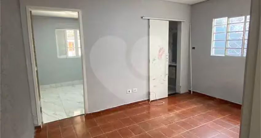 Raridade! - Casa térrea com 4 dormitórios - ZN/SP