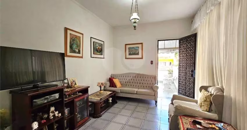 Casa com 3 quartos à venda na Rua Maria Lopes, Horto Florestal, São Paulo
