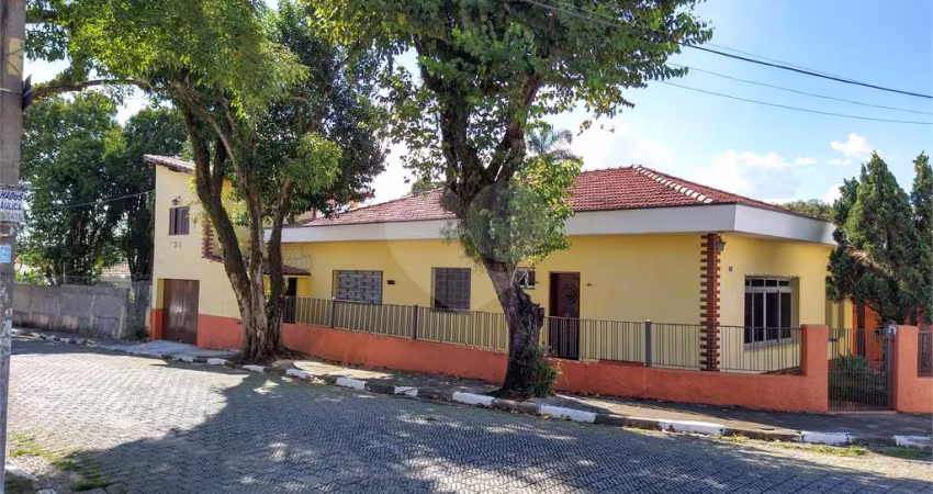 Excelente casa térrea no bairro da Vila Rosália