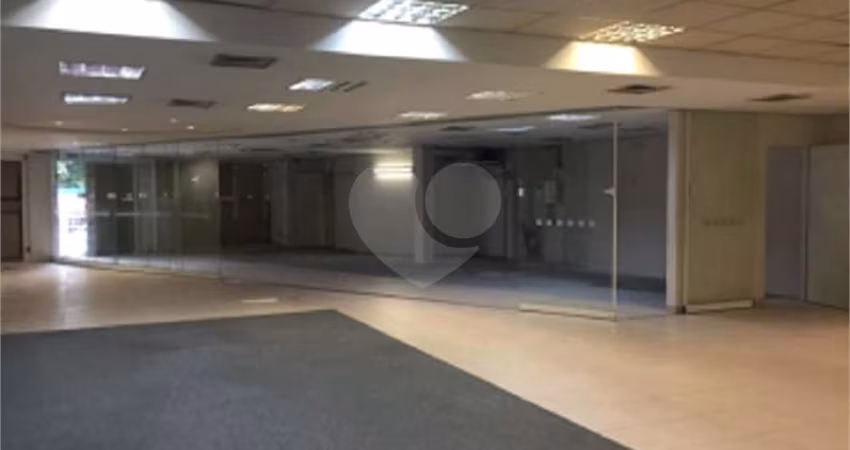 Prédio comercial de 565m² à venda em Santana