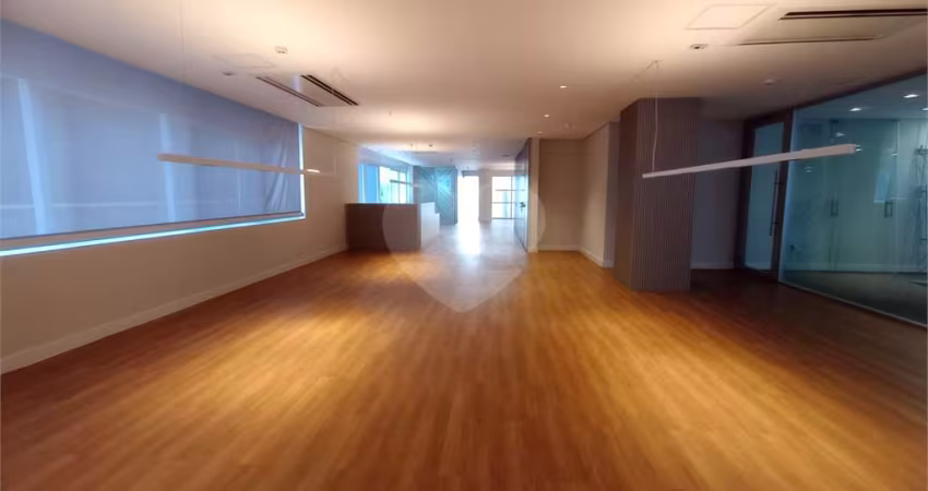 Sala Totalmente reformada por Arquiteta Renomada
